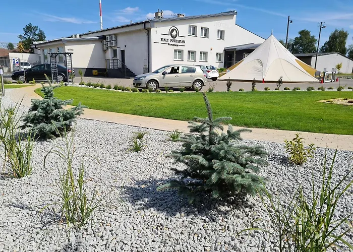 ベッド・アンド・ブレックファスト Bialy Fortepian *